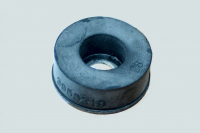 фото изолятор крышки клапанов isbe,isle (с) 3955219 