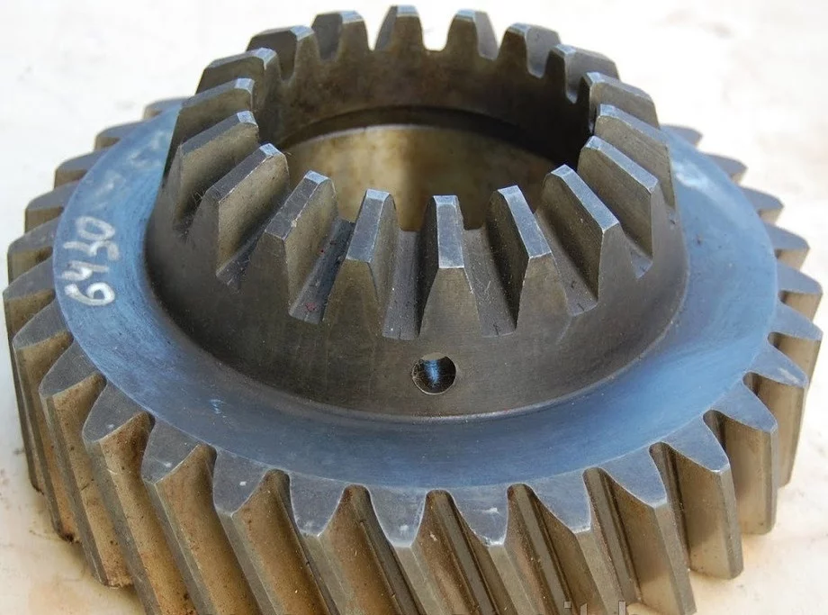 купить Шестерня ведущая 33/18 зуб.